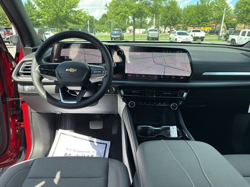 New 2026 Chevrolet Traverse LT image 27