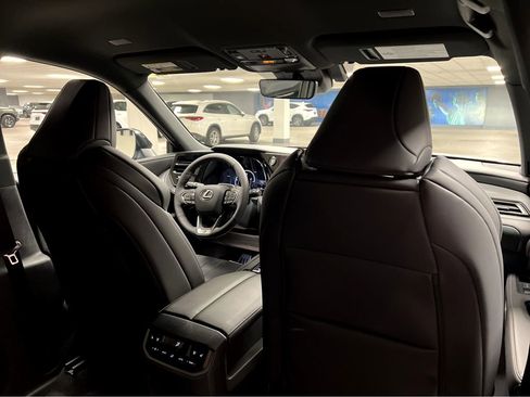 New 2026 Lexus TX 500h AWD image 21