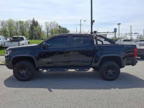 Certified 2022 Chevrolet Colorado ZR2 w/ ZR2 Midnight Special Edition image 5