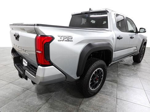 Used 2024 Toyota Tacoma TRD Off-Road AWD/4WD image 7