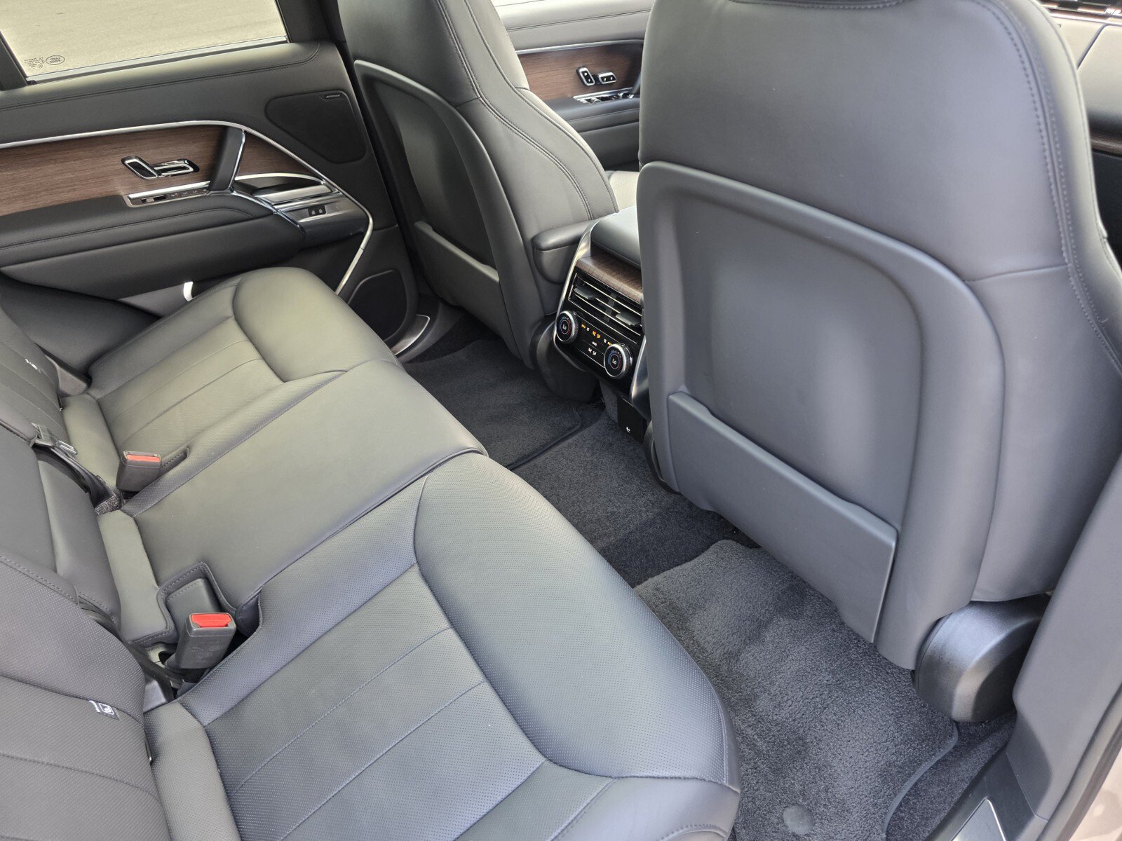 Certified 2023 Land Rover Range Rover SE AWD/4WD image 26