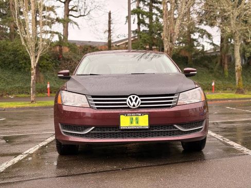 Used 2014 Volkswagen Passat 1.8T SE FWD image 8