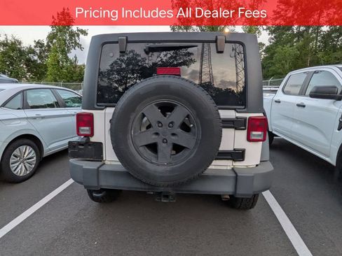 Used 2015 Jeep Wrangler Unlimited Sport w/ Quick Order Package 23S AWD/4WD image 5