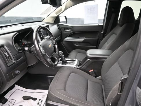 Used 2022 Chevrolet Colorado LT w/ Fleet Safety Package RWD image 22