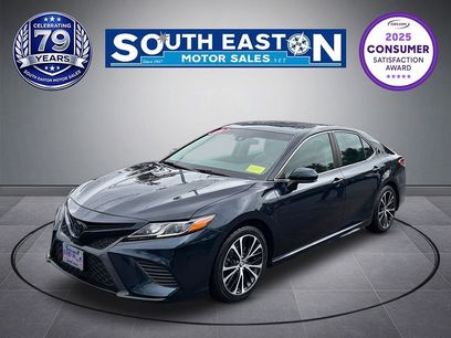 Used 2019 Toyota Camry SE w/ Carpet Mat Package
