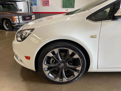 Used 2019 Buick Cascada Premium image 37