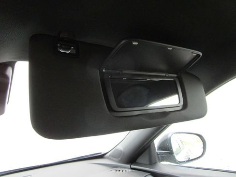New 2026 Chevrolet Trax RS w/ Driver Confidence Package FWD image 33