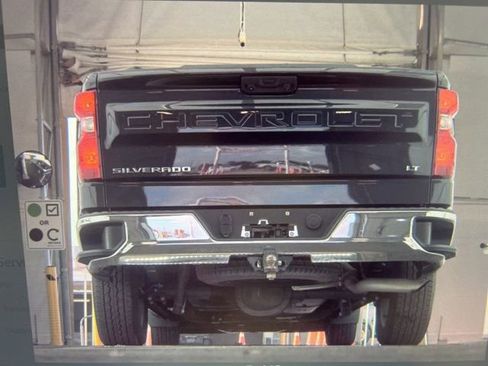 Used 2023 Chevrolet Silverado 1500 LT image 11