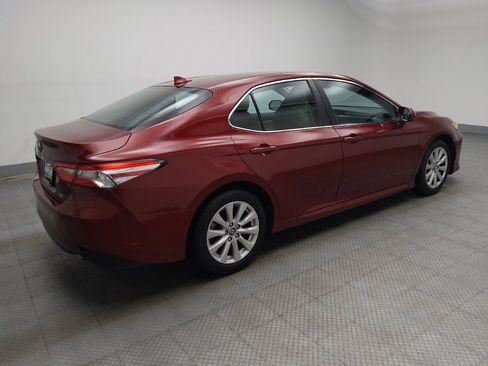 Used 2019 Toyota Camry LE image 10