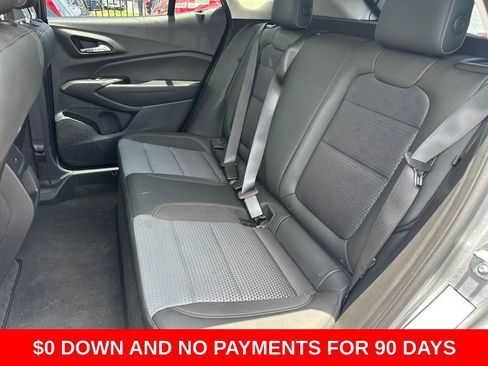 Used 2025 Chevrolet Trax LT w/ LT Convenience Package FWD image 5