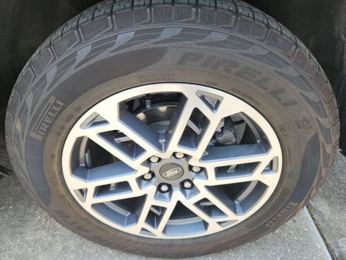 Used 2025 Ford Expedition Max Active AWD/4WD image 15