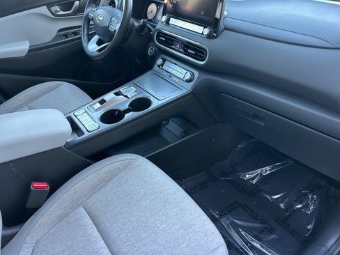 Used 2023 Hyundai Kona SEL FWD image 15