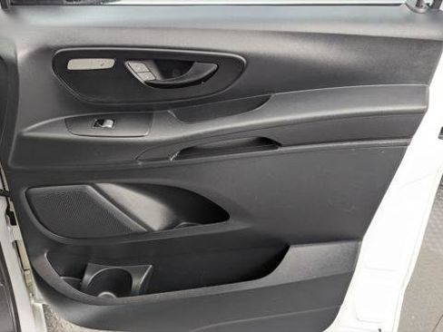 Used 2022 Mercedes-Benz Metris image 19