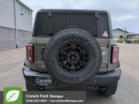 New 2026 Ford Bronco Badlands w/ Sasquatch Package AWD/4WD image 4