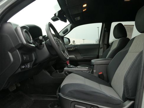 Used 2023 Toyota Tacoma TRD Sport image 20