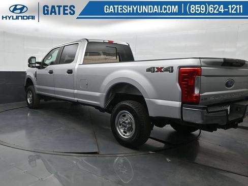 Used 2019 Ford F250 XL w/ Power Equipment Group AWD/4WD image 8
