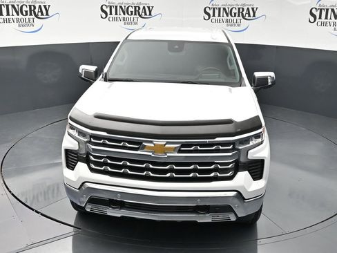 Used 2024 Chevrolet Silverado 1500 LTZ AWD/4WD image 22