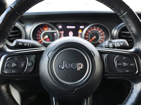 Used 2021 Jeep Wrangler Unlimited Sport image 33