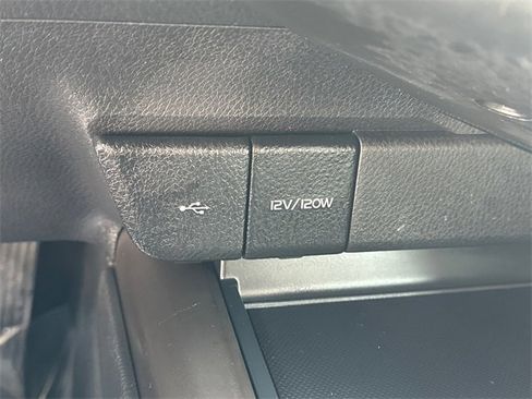 Certified 2024 Toyota Camry SE image 31