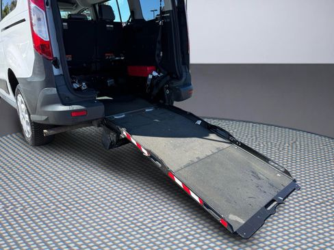 Used 2015 Ford Transit Connect XL FWD image 16
