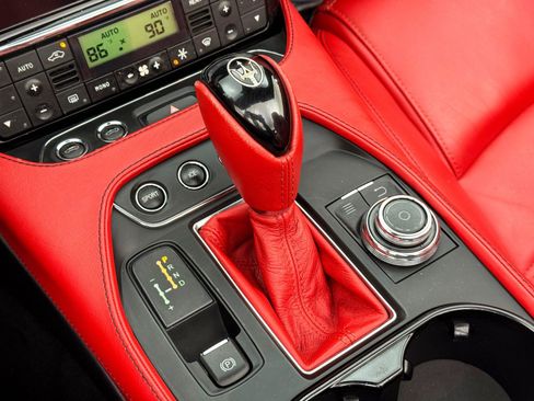 Used 2018 Maserati GranTurismo Sport image 30