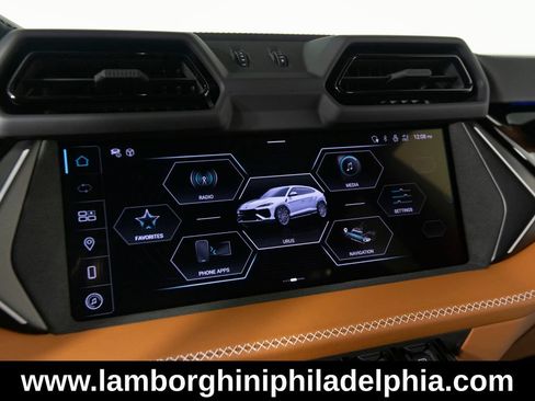 Used 2025 Lamborghini Urus S AWD/4WD image 20