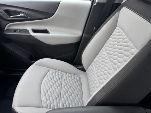 Used 2020 Chevrolet Equinox LS FWD image 24