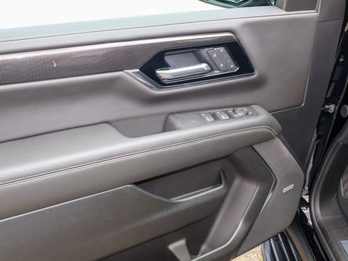 New 2026 GMC Yukon XL Elevation AWD/4WD image 11
