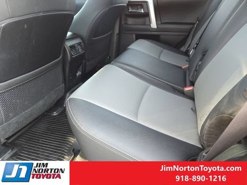Used 2020 Toyota 4Runner SR5 Premium w/ Moonroof Package AWD/4WD image 32