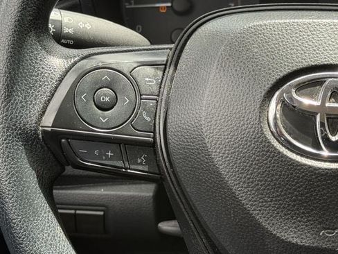 Used 2025 Toyota Corolla LE FWD image 14