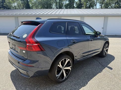 Used 2024 Volvo XC60 T8 Ultimate w/ Protection Package Premier AWD/4WD image 5