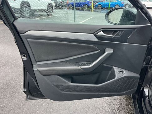 Used 2025 Volkswagen Jetta S image 18