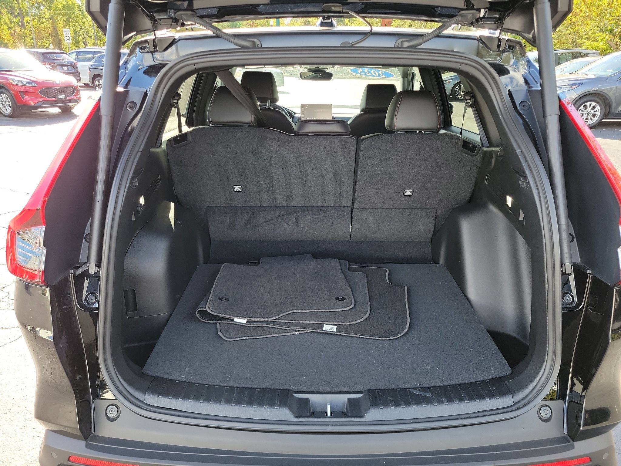 Used 2025 Honda CR-V Sport-L image 29
