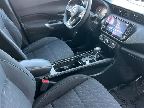 Used 2023 Nissan Kicks SV FWD image 19