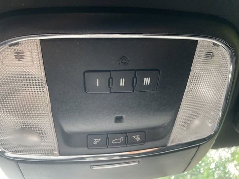Used 2017 Jeep Grand Cherokee Altitude RWD image 30