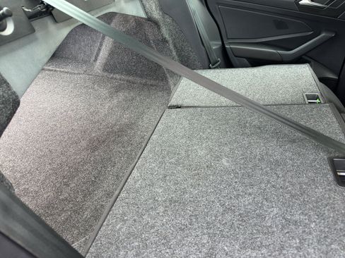 Used 2024 Volkswagen Jetta S image 32