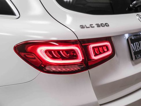 Certified 2022 Mercedes-Benz GLC 300 4MATIC image 7