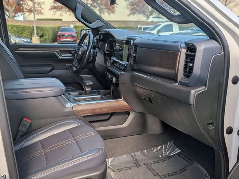 Certified 2023 Chevrolet Silverado 1500 High Country image 22