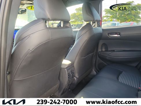 Used 2024 Toyota Corolla Cross AWD Hybrid w/ Convenience Package image 11