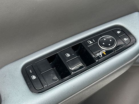 New 2026 Nissan Leaf Platinum+ FWD image 13