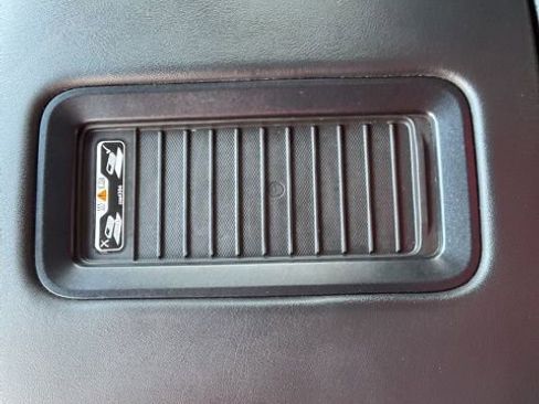 Used 2019 Chevrolet Tahoe Premier image 17