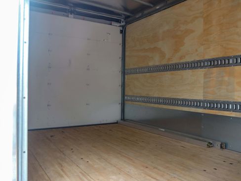 Used 2024 Isuzu NPR image 11