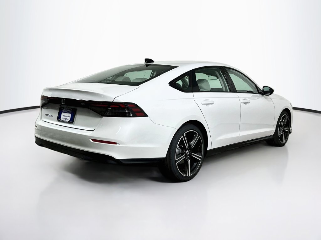 Used 2026 Honda Accord SE image 7