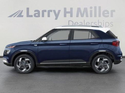 New 2026 Hyundai Venue SEL FWD image 4
