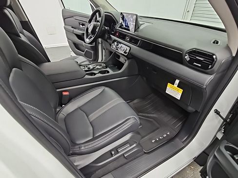 New 2025 Honda Pilot EX-L image 38