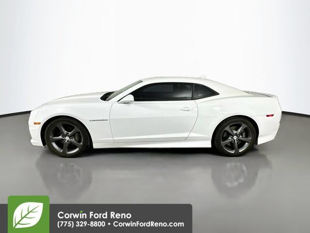 Used 2013 Chevrolet Camaro SS RWD image 5
