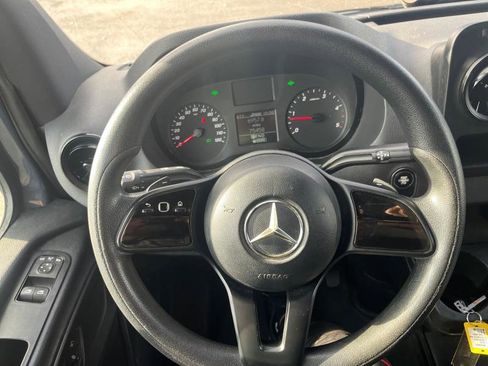 Used 2019 Mercedes-Benz Sprinter 170 image 16