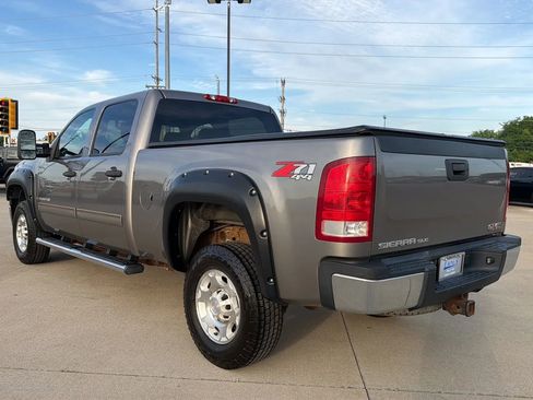 Used 2008 GMC Sierra 2500 SLE w/ SLE2 Preferred Package AWD/4WD image 15