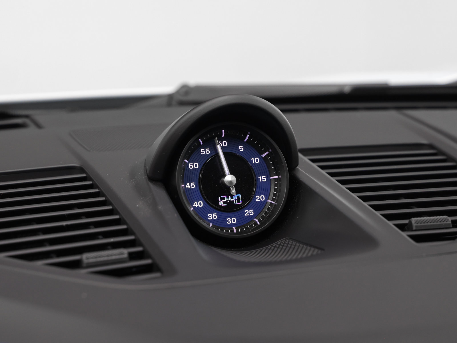 Certified 2025 Porsche 911 Carrera T RWD image 46