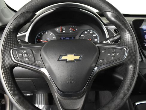 Used 2024 Chevrolet Malibu LT image 19